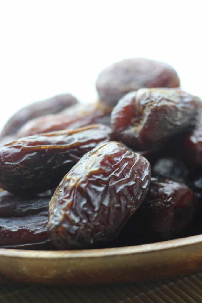 dates with white background