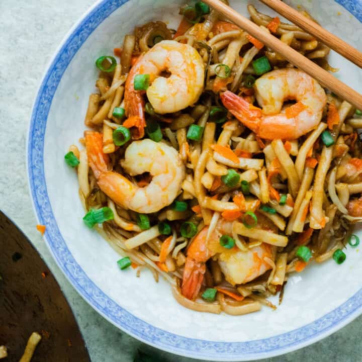 Shrimp Stir Fry with Noodles - The Foreign Fork