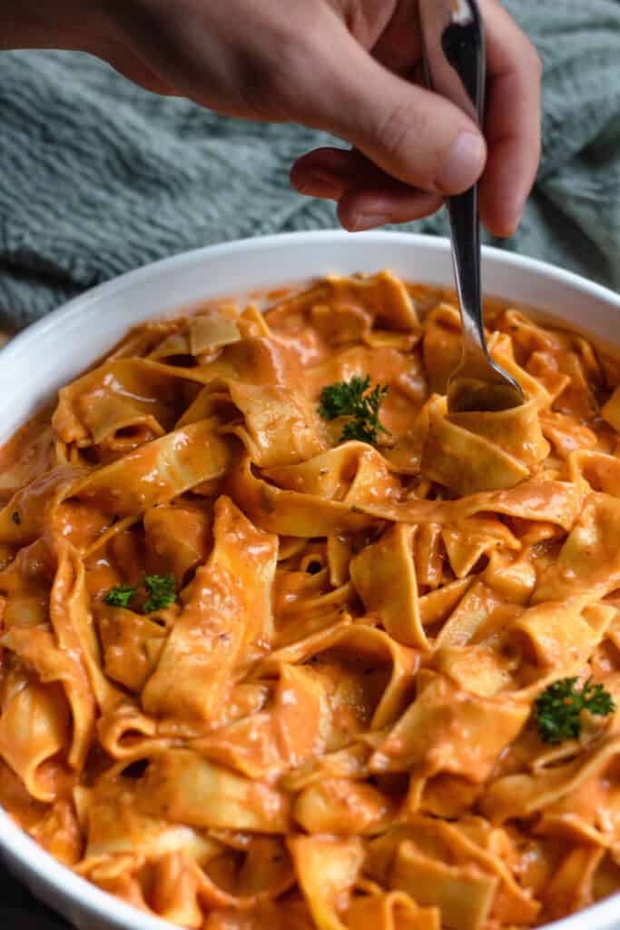 twirly noodles- using pappardelle noodles for the best vodka sauce recipe