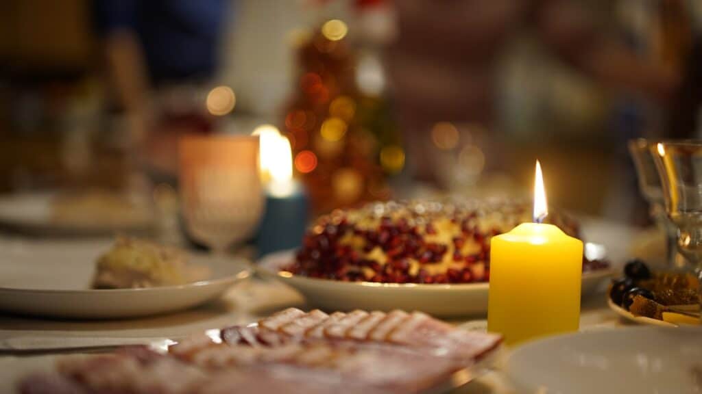 Russian Food: Table setting 