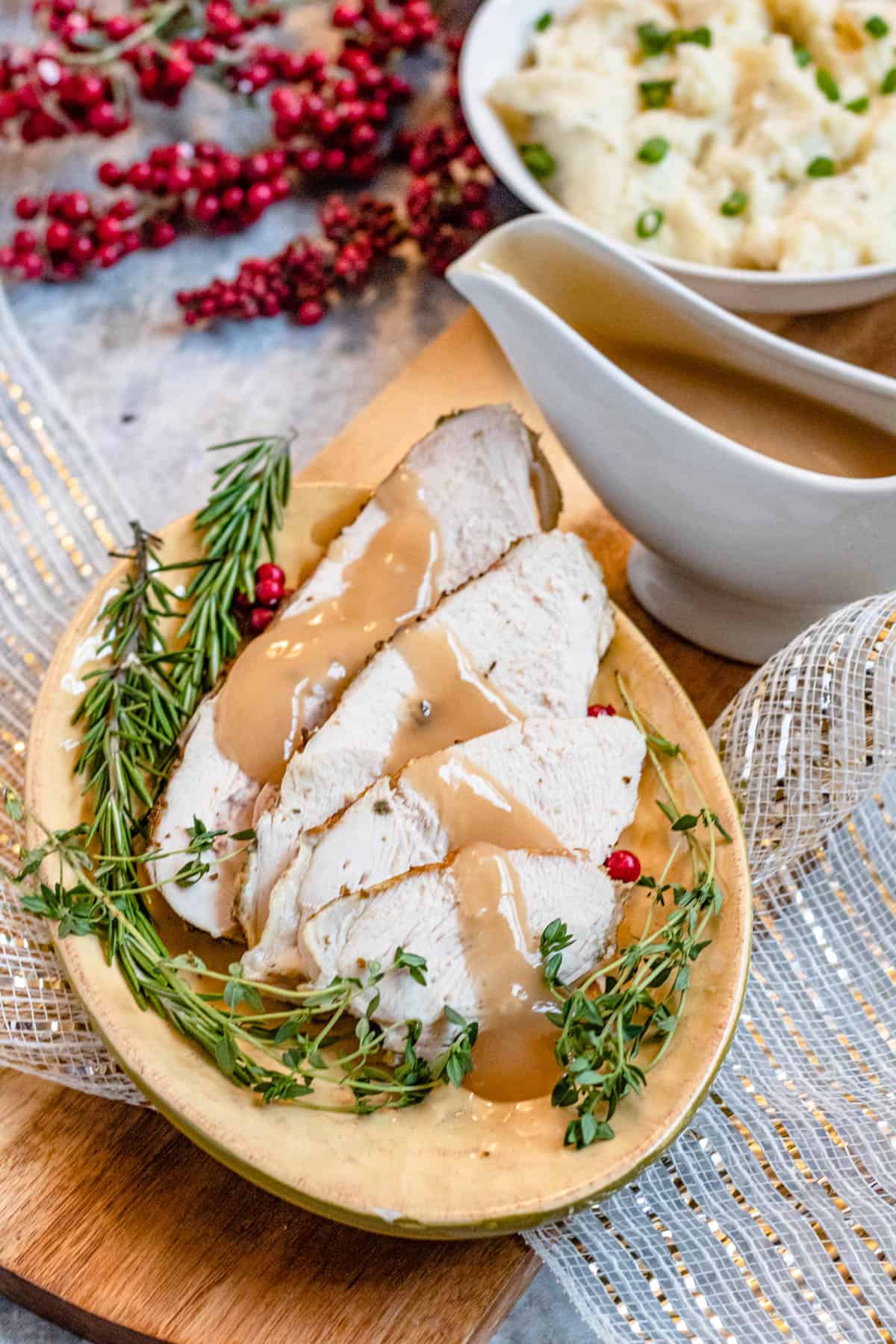 Turkey with gravy on a serving tray 