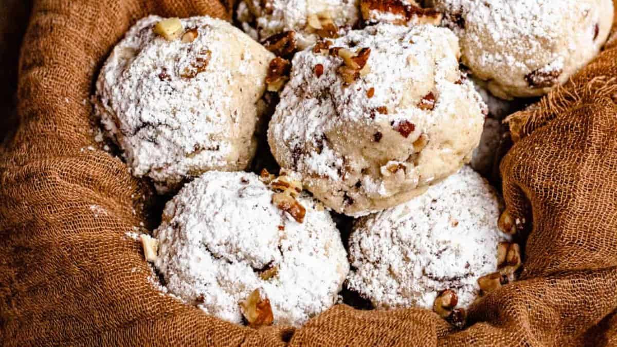 Pecan Snowball Cookies Recipe