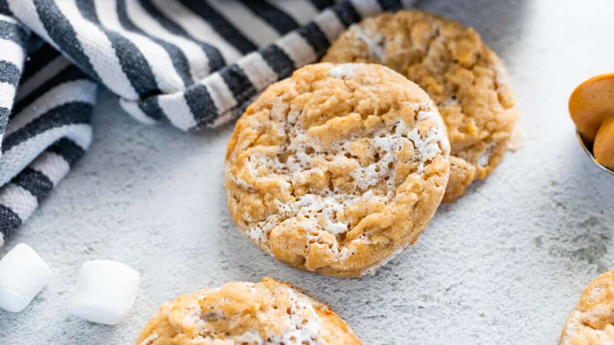 Fluffernutter Cookies Recipe (Peanut Butter Marshmallow Cookies)