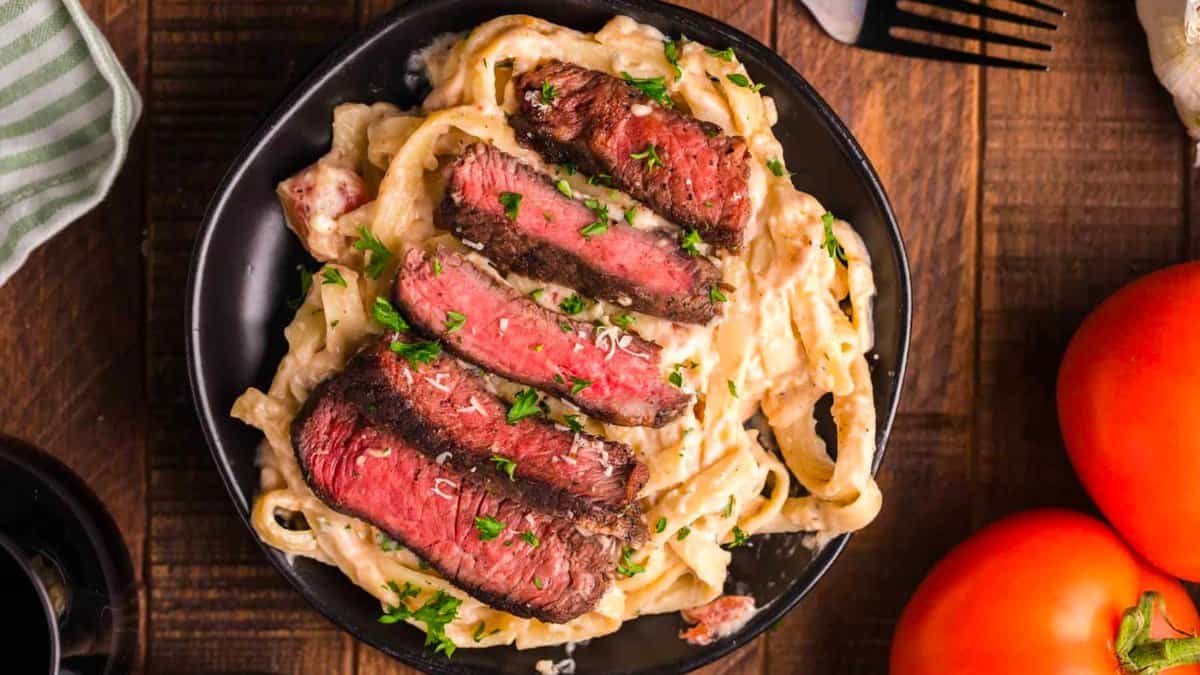 Steak Alfredo (Olive Garden Copycat) 